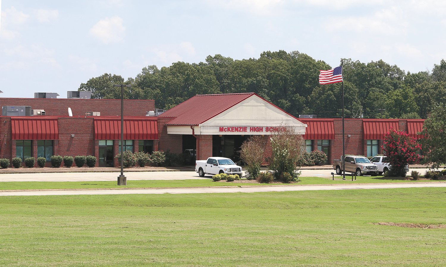 McKenzie School Board Approves Reopening Plan The Mckenzie Banner