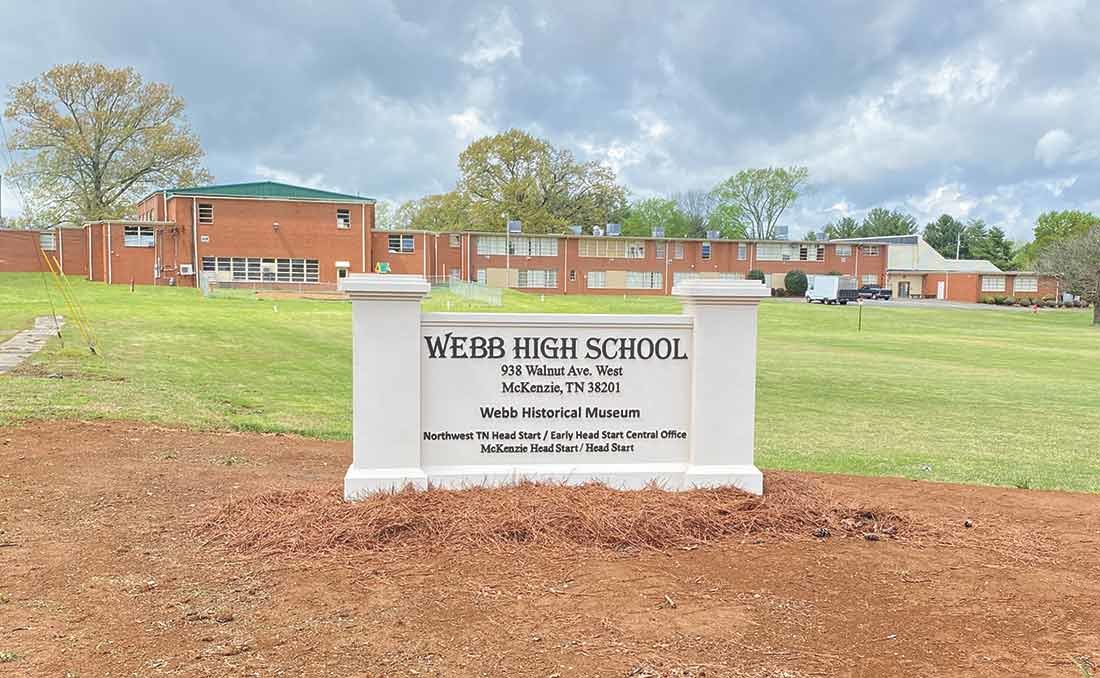 b School Has New Signage The Mckenzie Banner