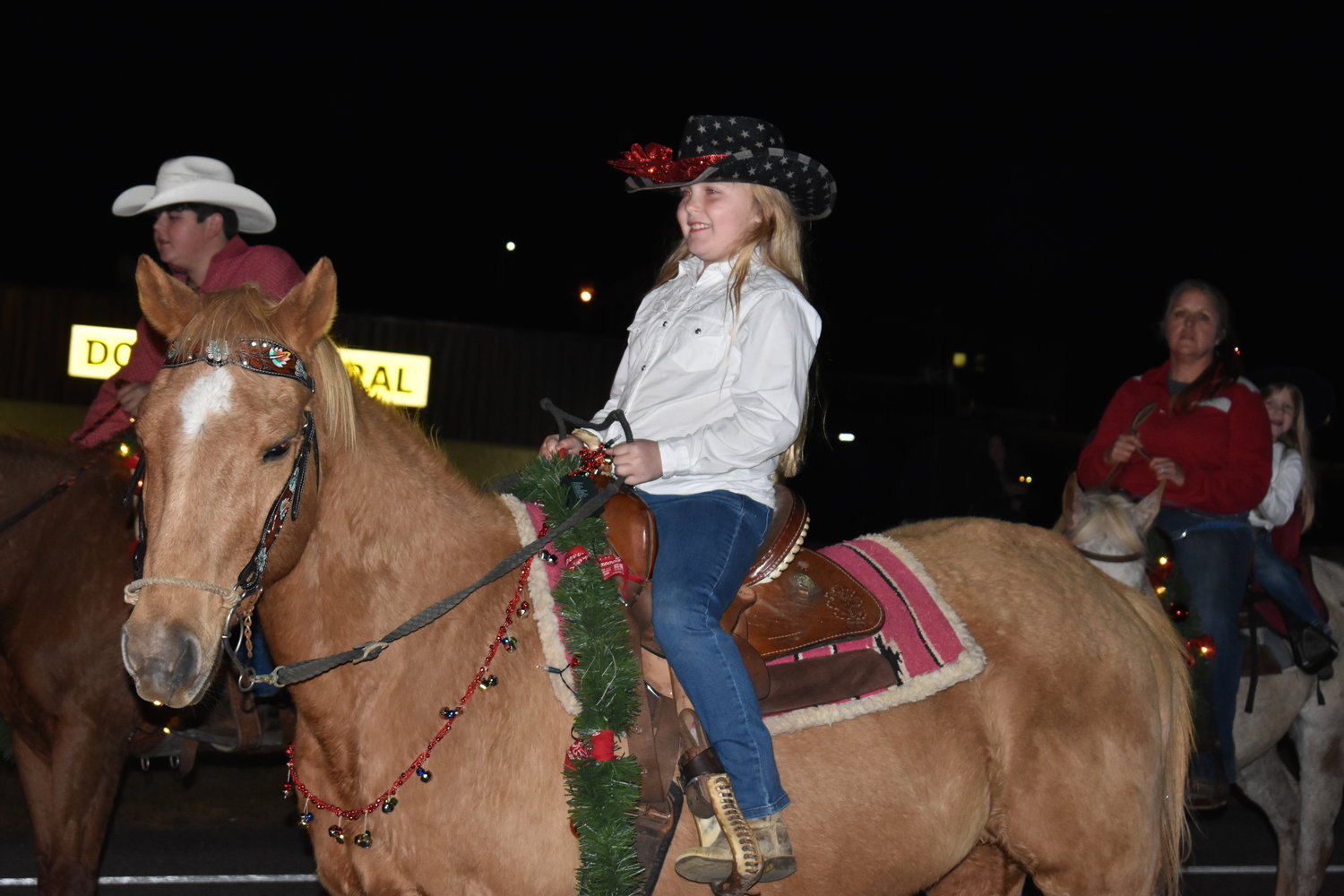 PHOTO GALLERY East Walker Christmas Parade marches over Dora, Sumiton