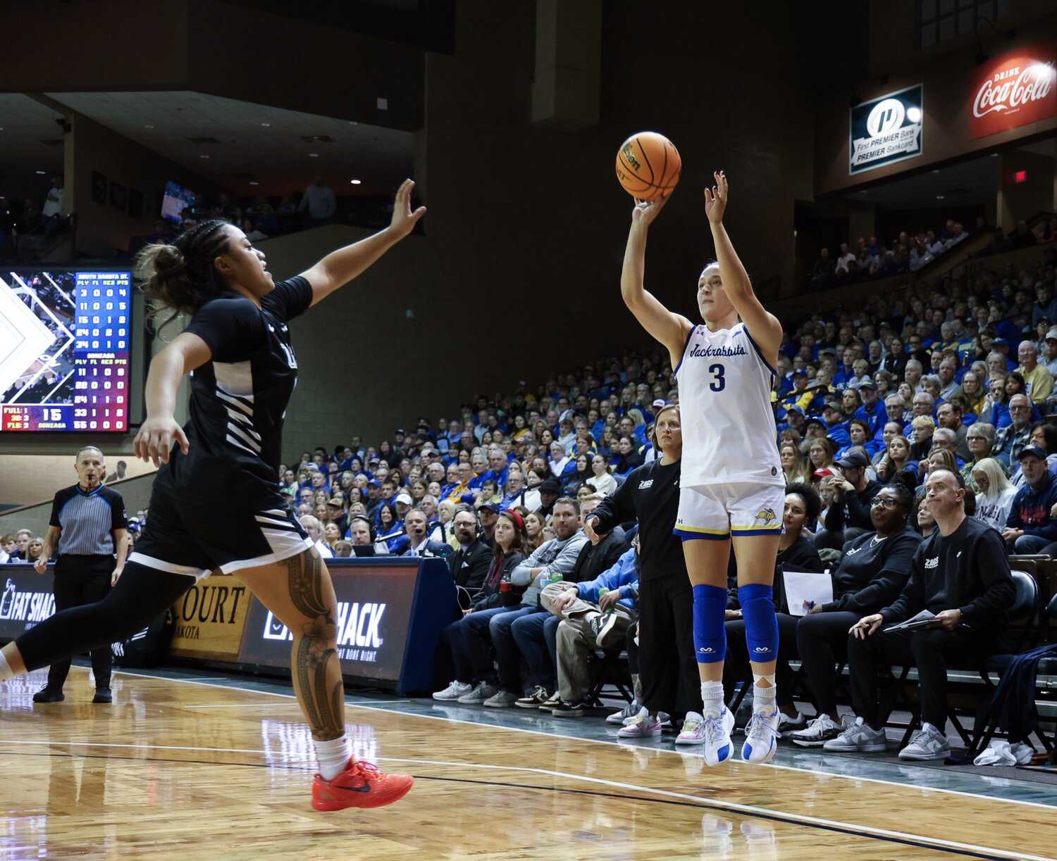Jackrabbits use second-quarter surge to top Gonzaga in Sioux Falls