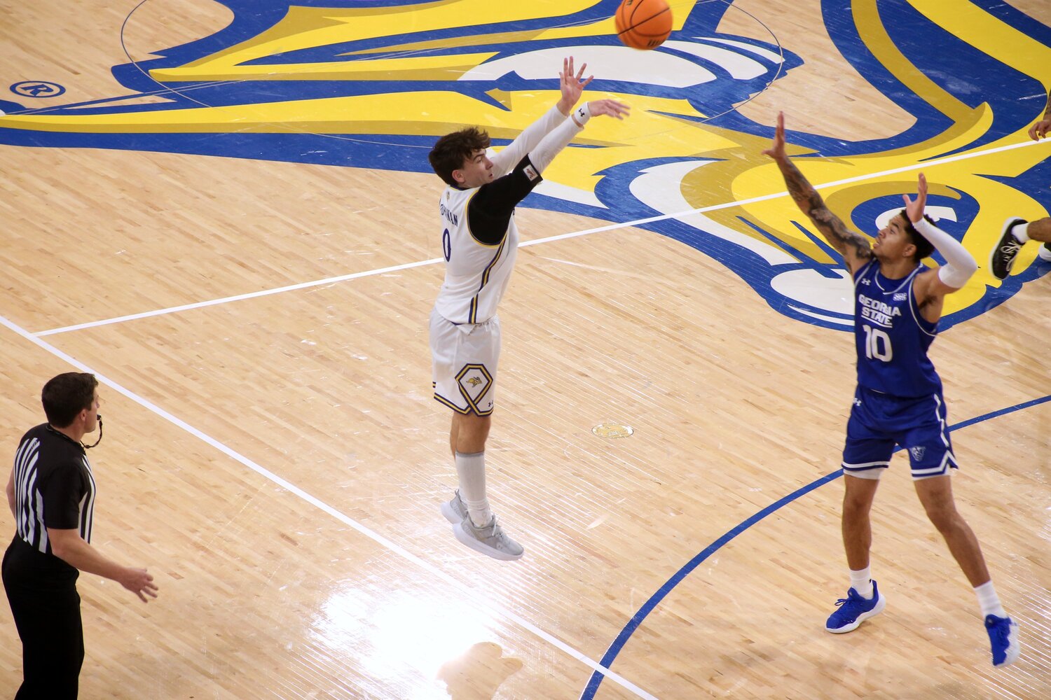 South Dakota State dominates Georgia State from start to finish