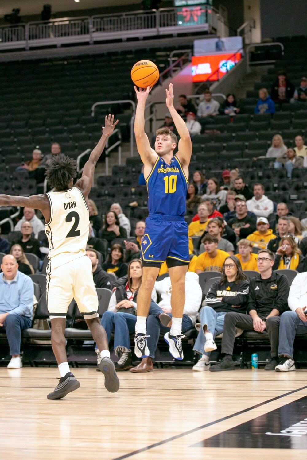 South Dakota State comes up short in Milwaukee