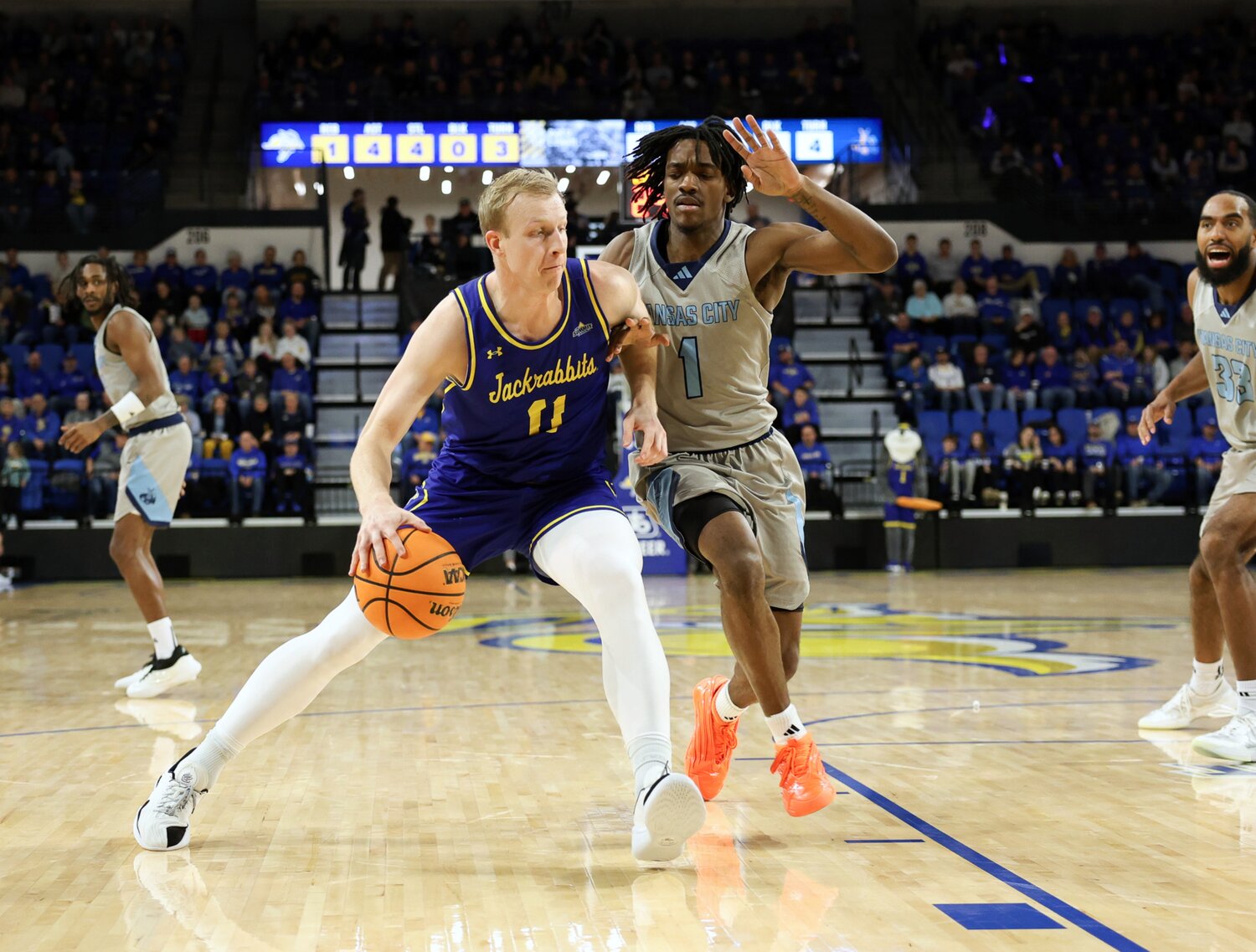South Dakota State runs away from Kansas City