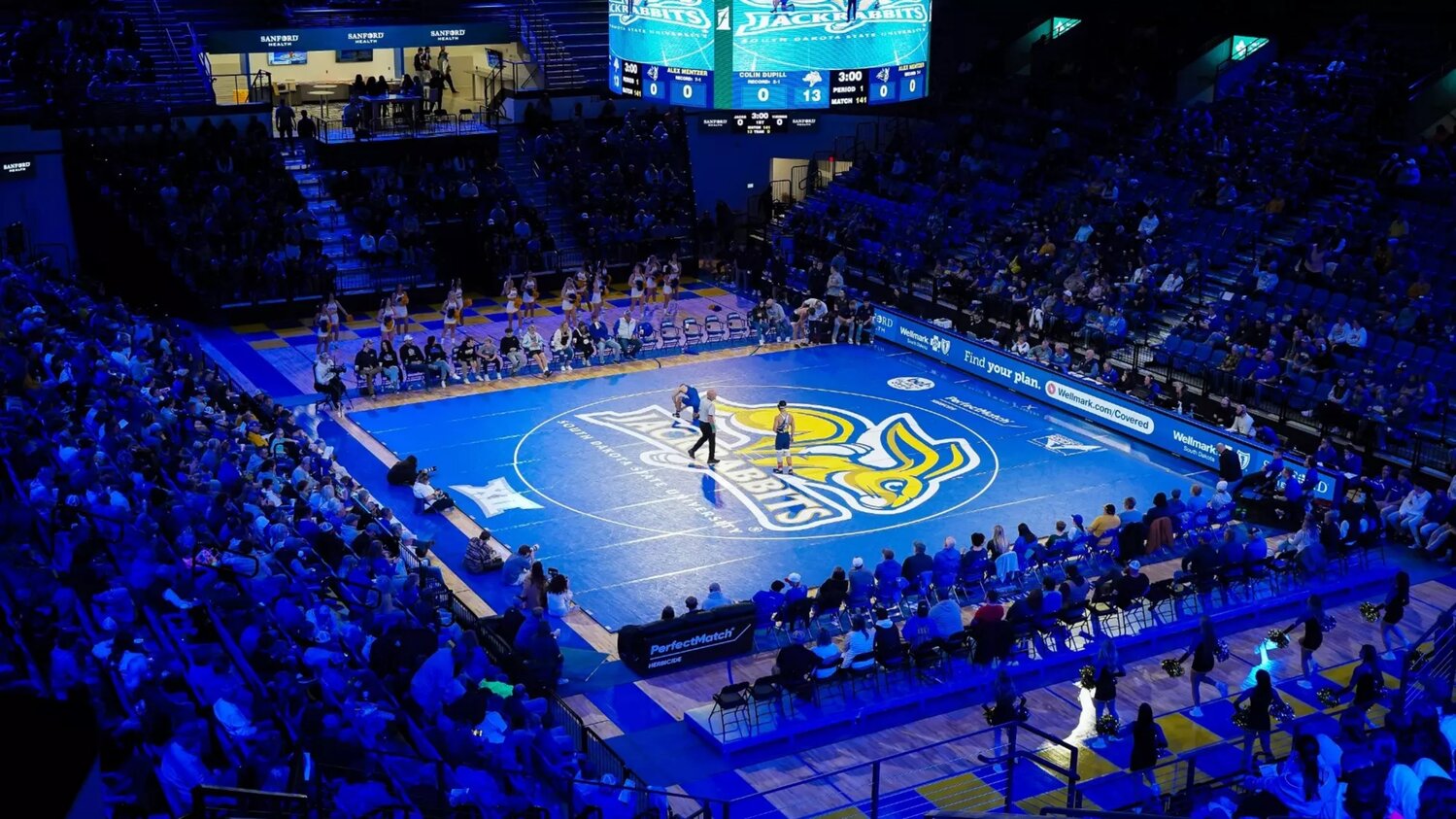 South Dakota State splits weekend duals
