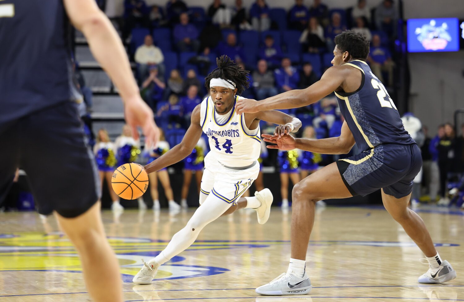 South Dakota State bounces back with strong offense against Oral Roberts