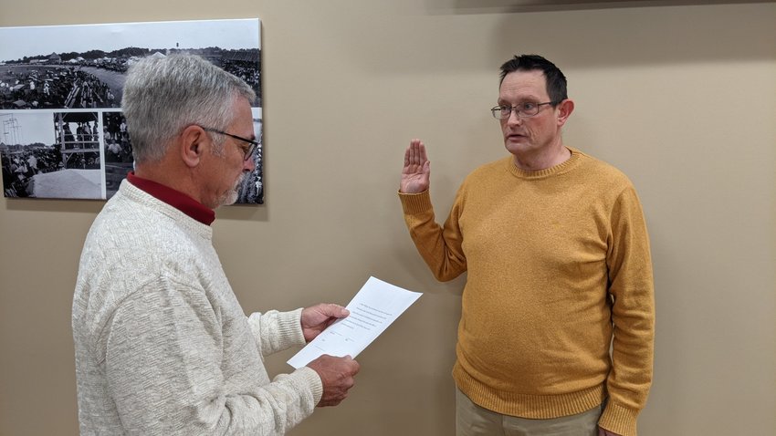New Wilton mayor Keith Stanley welcomes new council member Bill Voss.