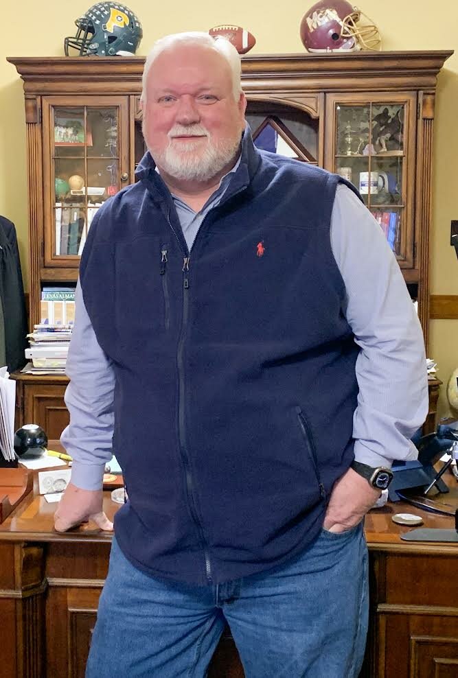 porter grey dress Chris - Gray County (Texas) Commissioners Court (Jan. 2019-), County Judge - Biography Sneakers in Disguise
