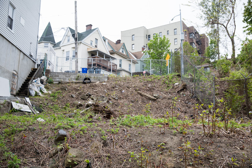 It&rsquo;s nothing but bramble and patches of grass on the empty lot at 7-15 Terrace View Ave. But if one developer is successful, &mdash; and that&rsquo;s a big if &mdash; it could become the site of a new seven-story apartment building in the Marble Hill neighborhood.