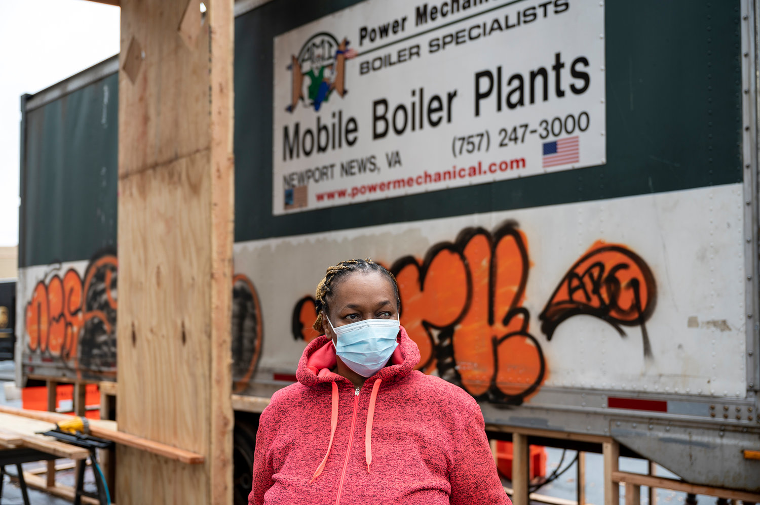 Barbara Lauray, the president at Fort Independence Houses tenant association, worked to get the New York City Housing Authority to fix the Bailey Avenue complex’s heating system. The result? A temporary external boiler to keep residents warm. But those same tenants say it’s not working.