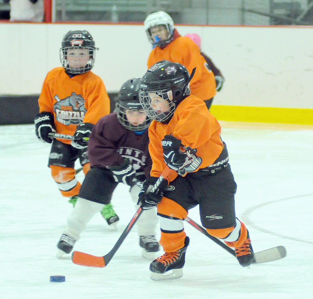 Mites hit the ice at Kennedy Arena Rome Daily Sentinel