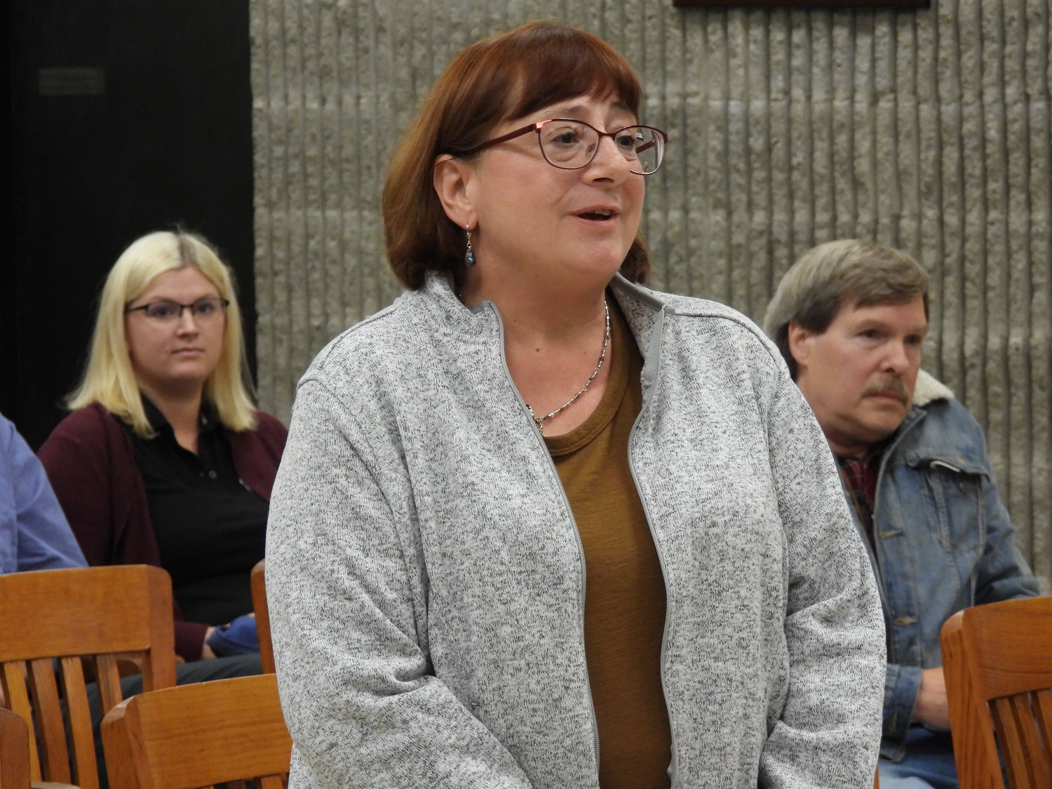 MEDICAL USE — Dee Schaefer, a 64-year-old resident of Oneida, talks about the benefits of medical marijuana and it being so close to Oneida at Monday’s public hearing.