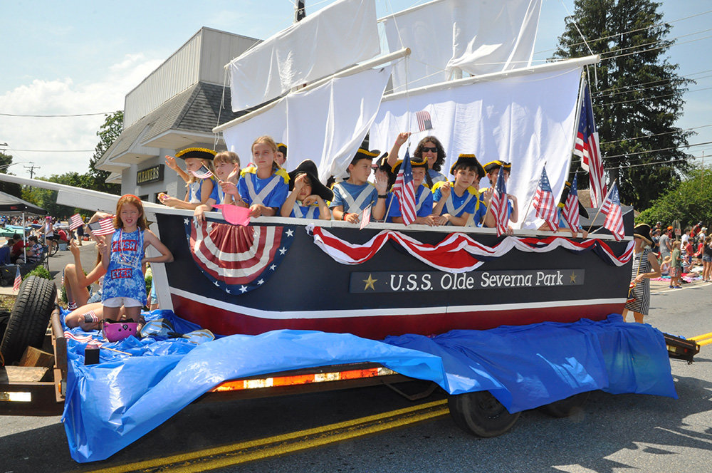 Communities, Businesses, Nonprofits Get Creative With Parade Float