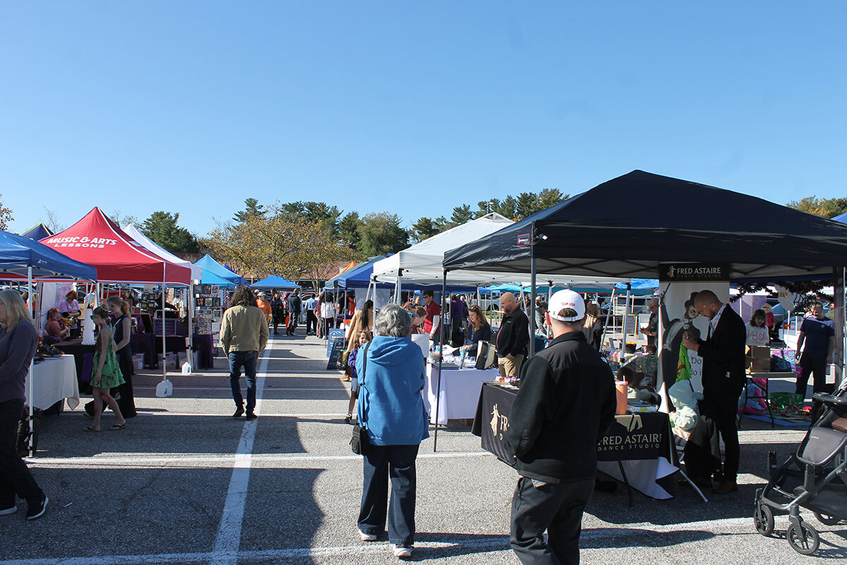Community Shows Local Support At GSPACC’s Shoptoberfest